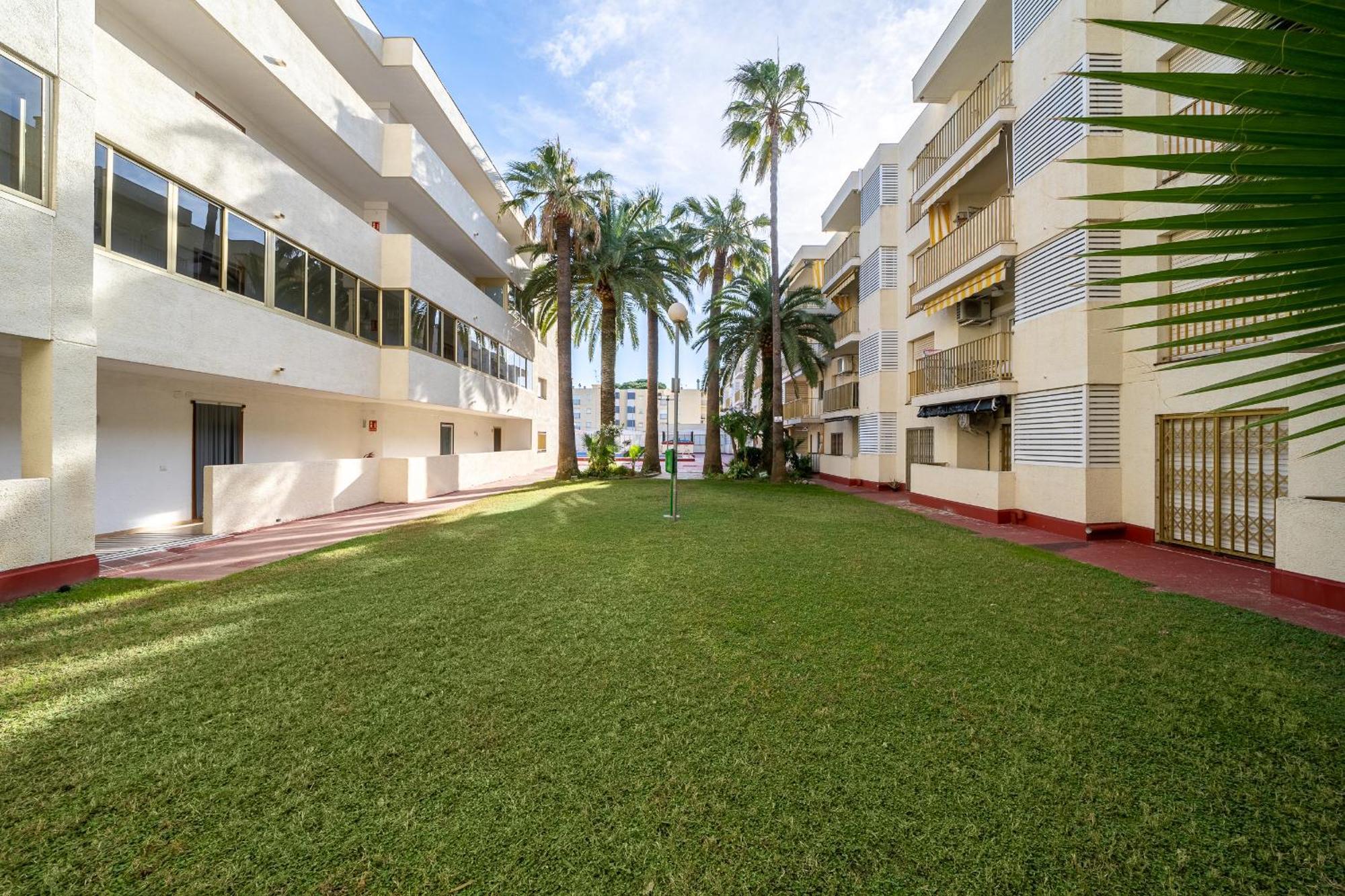 Hauzify I Apartaments Reddis Cambrils Exterior photo