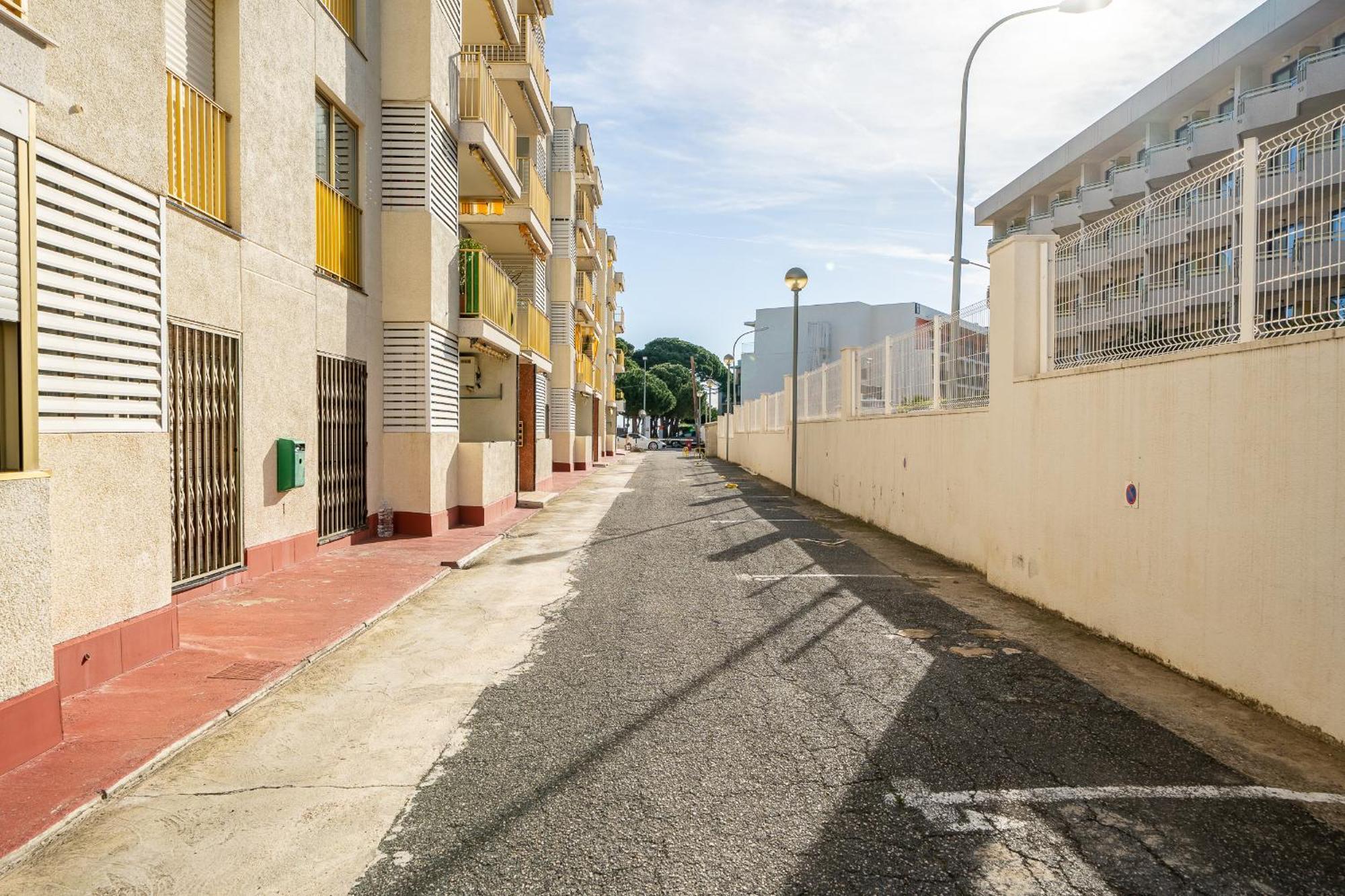 Hauzify I Apartaments Reddis Cambrils Exterior photo